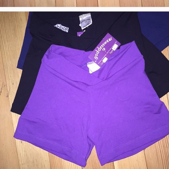 Sexy booty flattering workout shorts - Picture 6 of 8